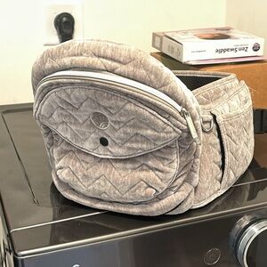 Tushbaby hip carrier